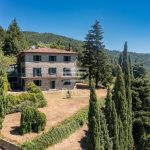 Prestigiosa tenuta con ville e riserva privata di caccia nel cuore del Mugello