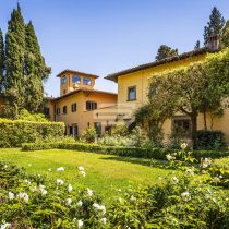 Historic villa for rent in Florence in the Pian dei Giullari area