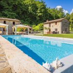 Gorgeous farmhouse for sale in Siena