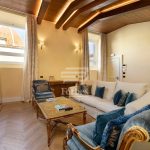 Exclusive apartment for sale in Palazzo Portinari Salviati