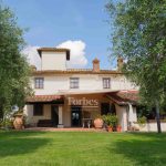 Farmhouse for sale in Tuscany, just minutes from Florence