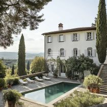 Prestigious Historic Villa in the Hills