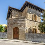 Historic Villa for Sale in Florence San Niccolò - Piazzale Michelangelo with Private Garden and Double Garage